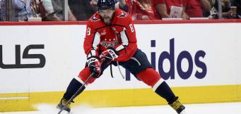 What is the offside rule in hockey